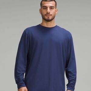 License to train Lululemon long sleeve.